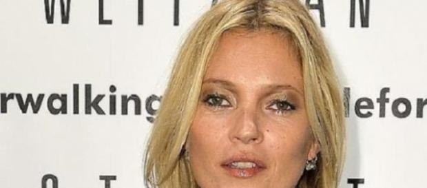 Kate Moss foi expulsa de avião Kate Moss foi expulsa de avião