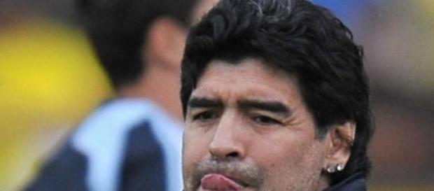 Maradona perdeu o respeito por Luís Figo Maradona perdeu o respeito por Luís Figo