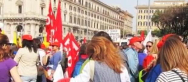 Scuola, i numeri sui precari da assumere. Scuola, i numeri sui precari da assumere.