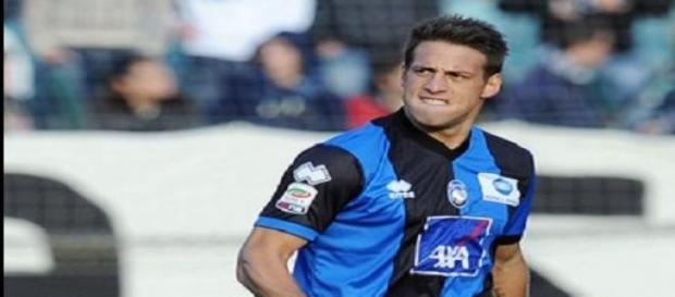 Germán Denis con la camiseta de Atalanta. Germán Denis con la camiseta de Atalanta.