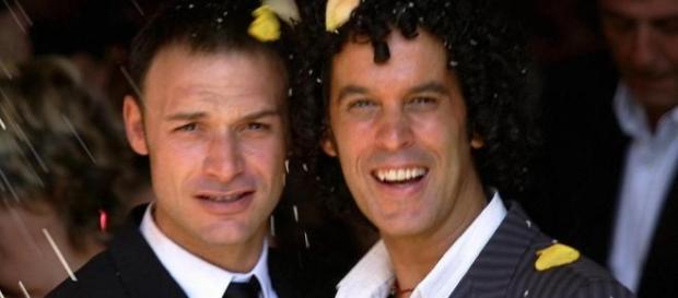 Jesús Santos y Pedro Zerolo el día de su boda. Jesús Santos y Pedro Zerolo el día de su boda.