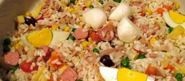 La ricetta dell'insalata di riso La ricetta dell'insalata di riso