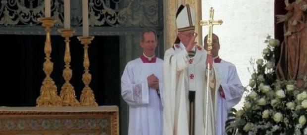Le Pape ouvrira-t-il l'Eglise aux homosexuels ? Le Pape ouvrira-t-il l'Eglise aux homosexuels ?