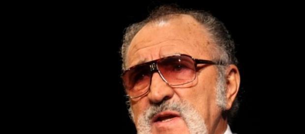 pleaca Tiriac de ce oare sa stim si noi pleaca Tiriac de ce oare sa stim si noi