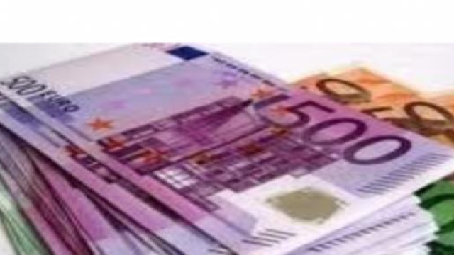 I soldi, l'euro, le banconote 