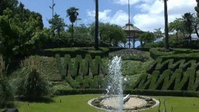 Villa Bellini di Catania, "Vasca dei Cigni". 