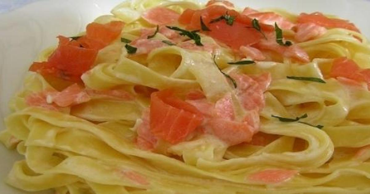 Fettuccine al salmone affumicato