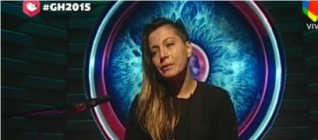 Angie llorando en el confesionario Angie llorando en el confesionario