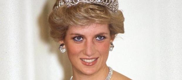 Diana era dona de uma admirável beleza. Diana era dona de uma admirável beleza.