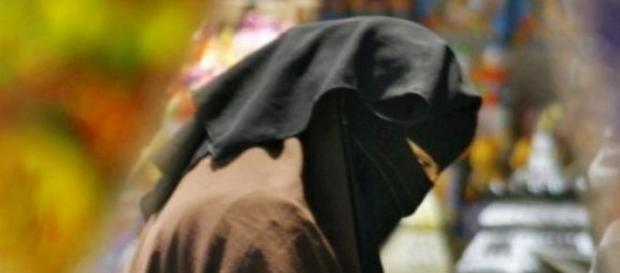 Scene şocante: două femei au fost decapitate Scene şocante: două femei au fost decapitate