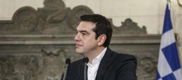Tsipras disposto a ceder, mas não totalmente. Tsipras disposto a ceder, mas não totalmente.