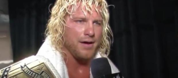 Ziggler ne tient pas à s'éloigner de la WWE. Ziggler ne tient pas à s'éloigner de la WWE.