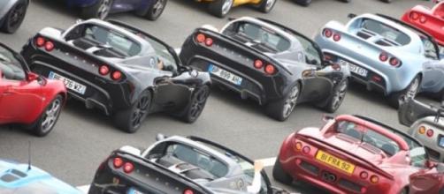 quelques Lotus sur l'autodrome de Montlhéry quelques Lotus sur l'autodrome de Montlhéry
