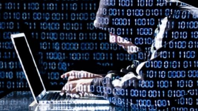 Grafico di unn hacker all'opera