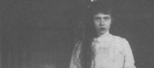 Primeira Selfie da história - Duquesa Anastásia. Primeira Selfie da história - Duquesa Anastásia.