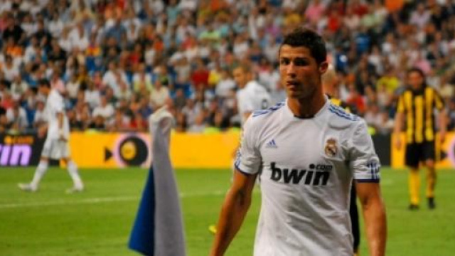 Cristiano Ronaldo con la maglia del Real Madrid