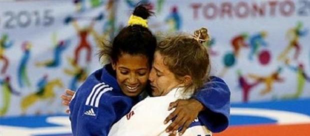 Abrazo de Pareto, derrotada en la final Abrazo de Pareto, derrotada en la final