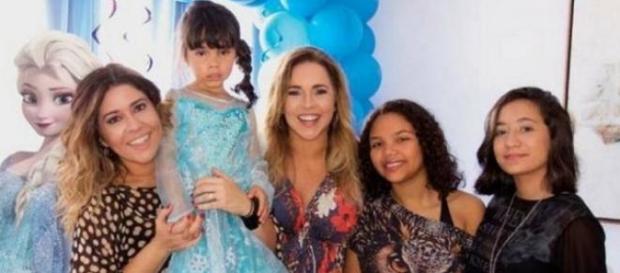 Mulher e filha de Daniela Mercury sofrem acidente Mulher e filha de Daniela Mercury sofrem acidente