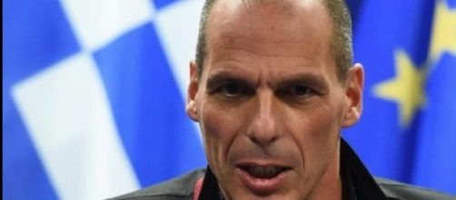 Yanis Varoufakis contro l’accordo Tsipras-Juncker.