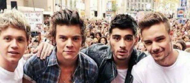 Harry Styles und Zayn Malik mit One Direction Harry Styles und Zayn Malik mit One Direction