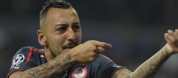 Mitroglou poderá ser reforço do Sporting. Mitroglou poderá ser reforço do Sporting.