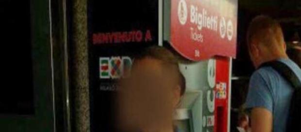 Romii au fost reţinuţi de poliţie Romii au fost reţinuţi de poliţie