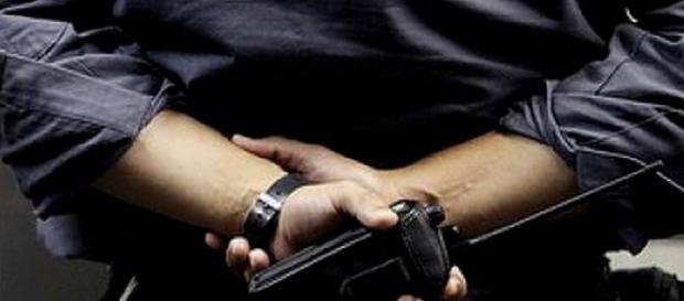 Vigilantes de uma empresa de segurança privada Vigilantes de uma empresa de segurança privada