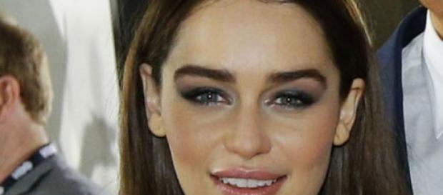 Was bedeutet das Tattoo von Emilia Clarke? Was bedeutet das Tattoo von Emilia Clarke?