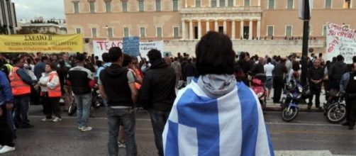 Grecia costretta all'accordo, ora tocca ad Atene