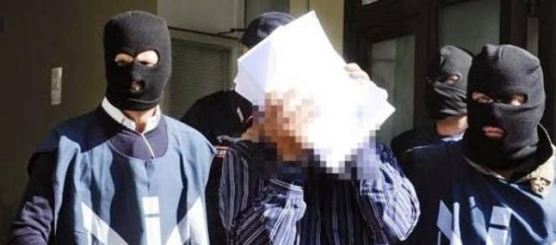 Ancora arresti per i clan casalesi Ancora arresti per i clan casalesi