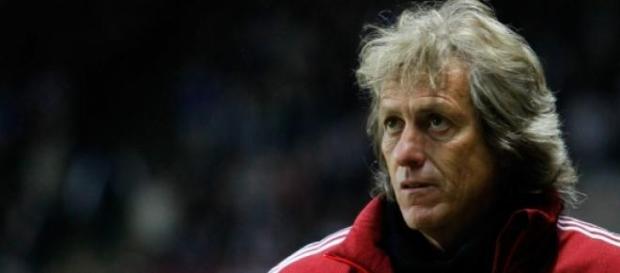Jorge Jesus saiu do Benfica para o rival. Jorge Jesus saiu do Benfica para o rival.