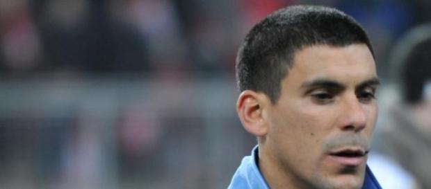 Maximiliano Pereira, lateral uruguaio de 31 anos Maximiliano Pereira, lateral uruguaio de 31 anos