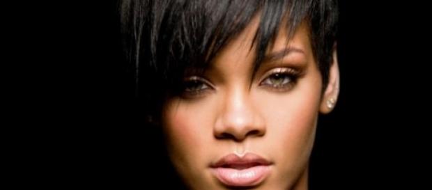 Un primo piano di Rihanna Un primo piano di Rihanna