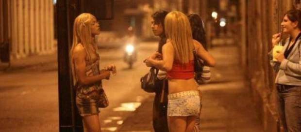 A obligat șase românce să se prostitueze! A obligat șase românce să se prostitueze!