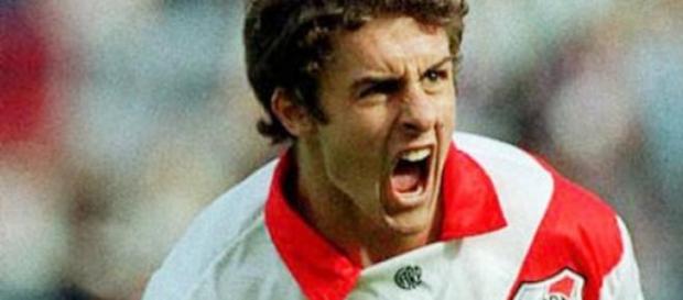 Aimar se retiró del fútbol profesional en River Aimar se retiró del fútbol profesional en River