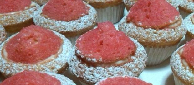 I cardinali sono dolci sardi, simili ai muffins. I cardinali sono dolci sardi, simili ai muffins.