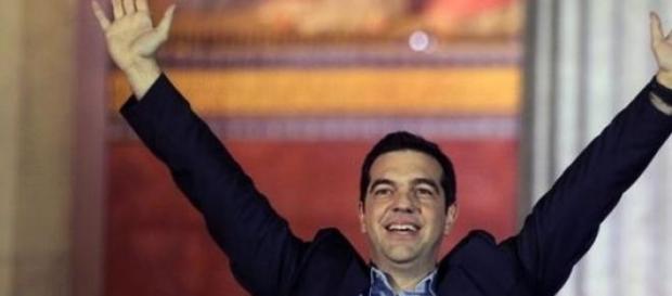 Si del Parlamento al piano Tsipras. Si del Parlamento al piano Tsipras.