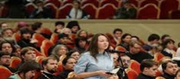 Tinerii au curajul să vorbească Tinerii au curajul să vorbească