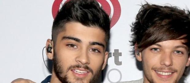 Zayn congratulou o seu amigo Louis. Zayn congratulou o seu amigo Louis.
