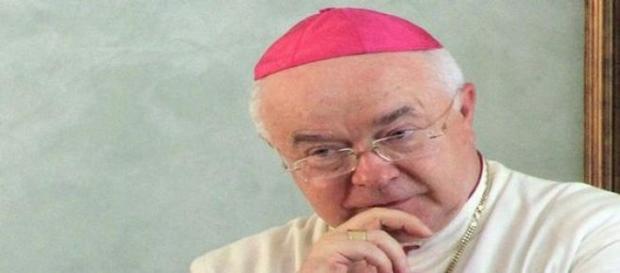 Abp Józef Wesołowski oskarżony o pedofilię Abp Józef Wesołowski oskarżony o pedofilię