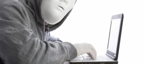 Attenzione alla rete: gli stalker sono in agguato Attenzione alla rete: gli stalker sono in agguato