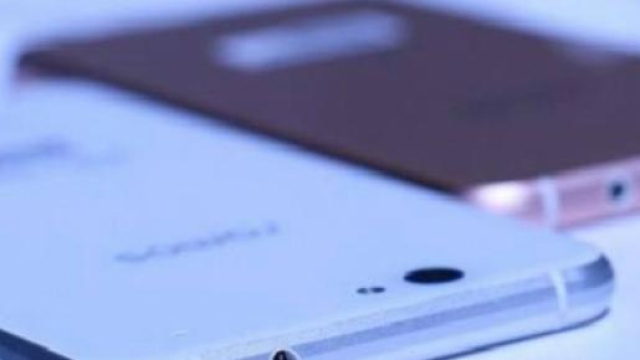 Smartphone Android Ramos Mos1