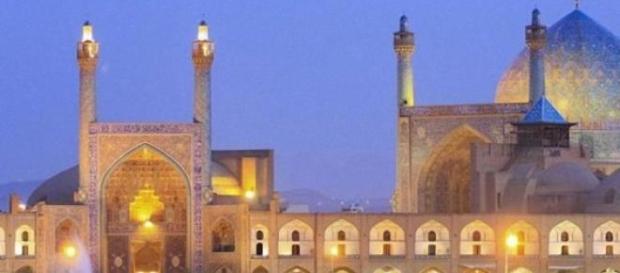 L'accordo sul nucleare attiva il turismo in Iran L'accordo sul nucleare attiva il turismo in Iran