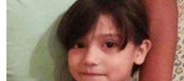 Milagros Robledo tiene seis años. Milagros Robledo tiene seis años.