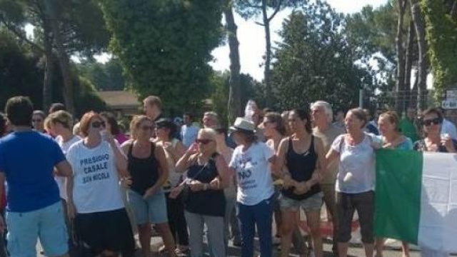 Casale S. Nicola in piazza contro gli immigrati 