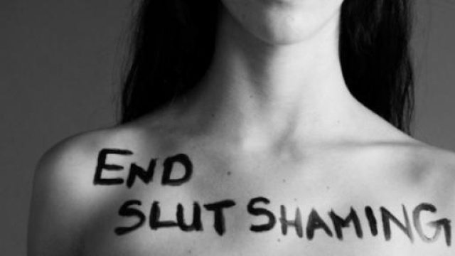 Cosa &egrave; il fenomeno dello slut-shaming?