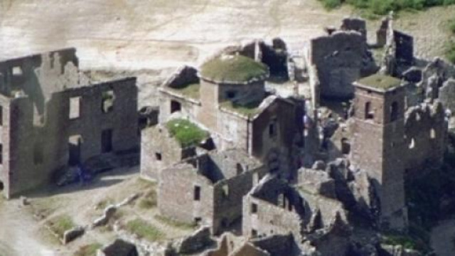 Fabbriche di Careggine durante l'ultima emersione 