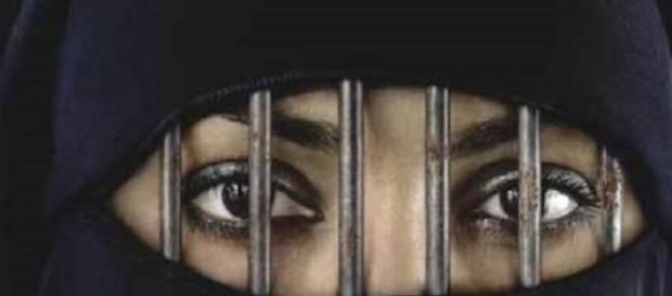 Le donne islamiche sono spesso discriminate Le donne islamiche sono spesso discriminate