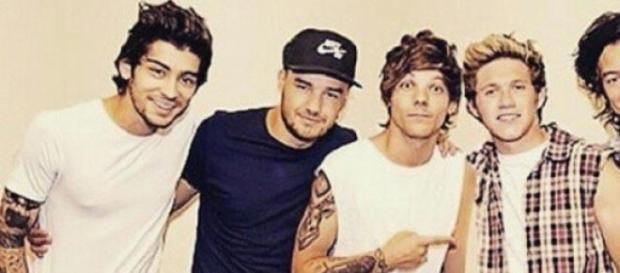 One Direction mit Zayn Malik One Direction mit Zayn Malik