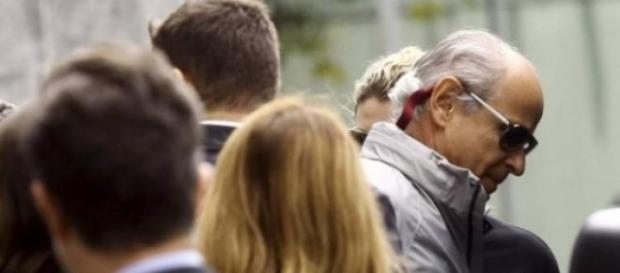 Otávio Marques de Azevedo saindo da PF (Reuters) Otávio Marques de Azevedo saindo da PF (Reuters)